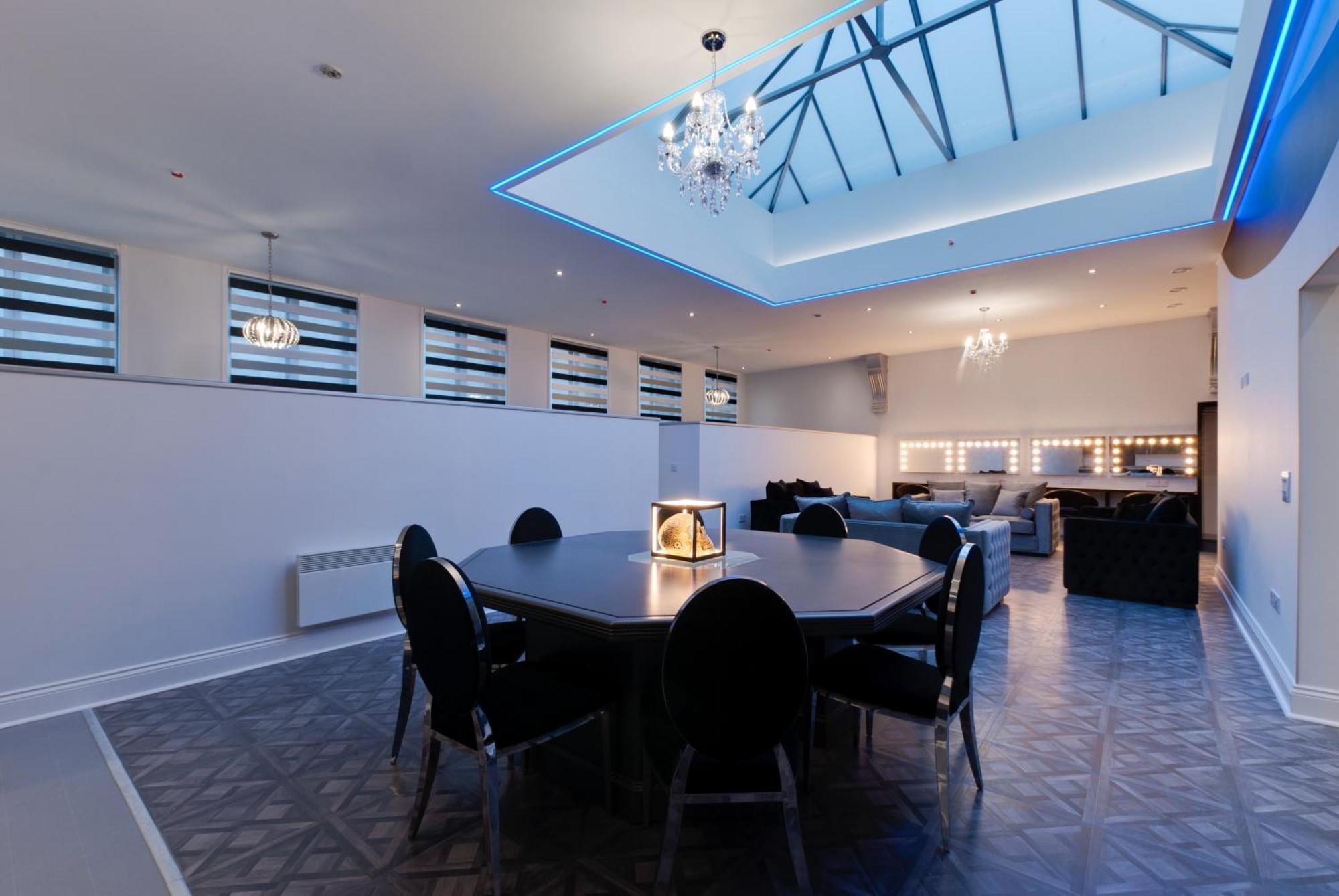 Temple Court Cavern Quarter Apartments By Happy Days Liverpool Exteriör bild